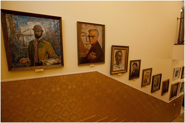 Центр искусств «АртЛюкс» в Мариуполе Центр искусств «АртЛюкс» в Мариуполе
